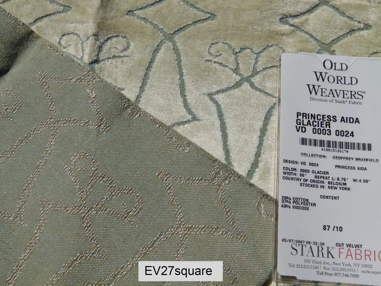 Scalamandre Old World Weavers Princess Aida Glacier Cut Velvet Gray - Square