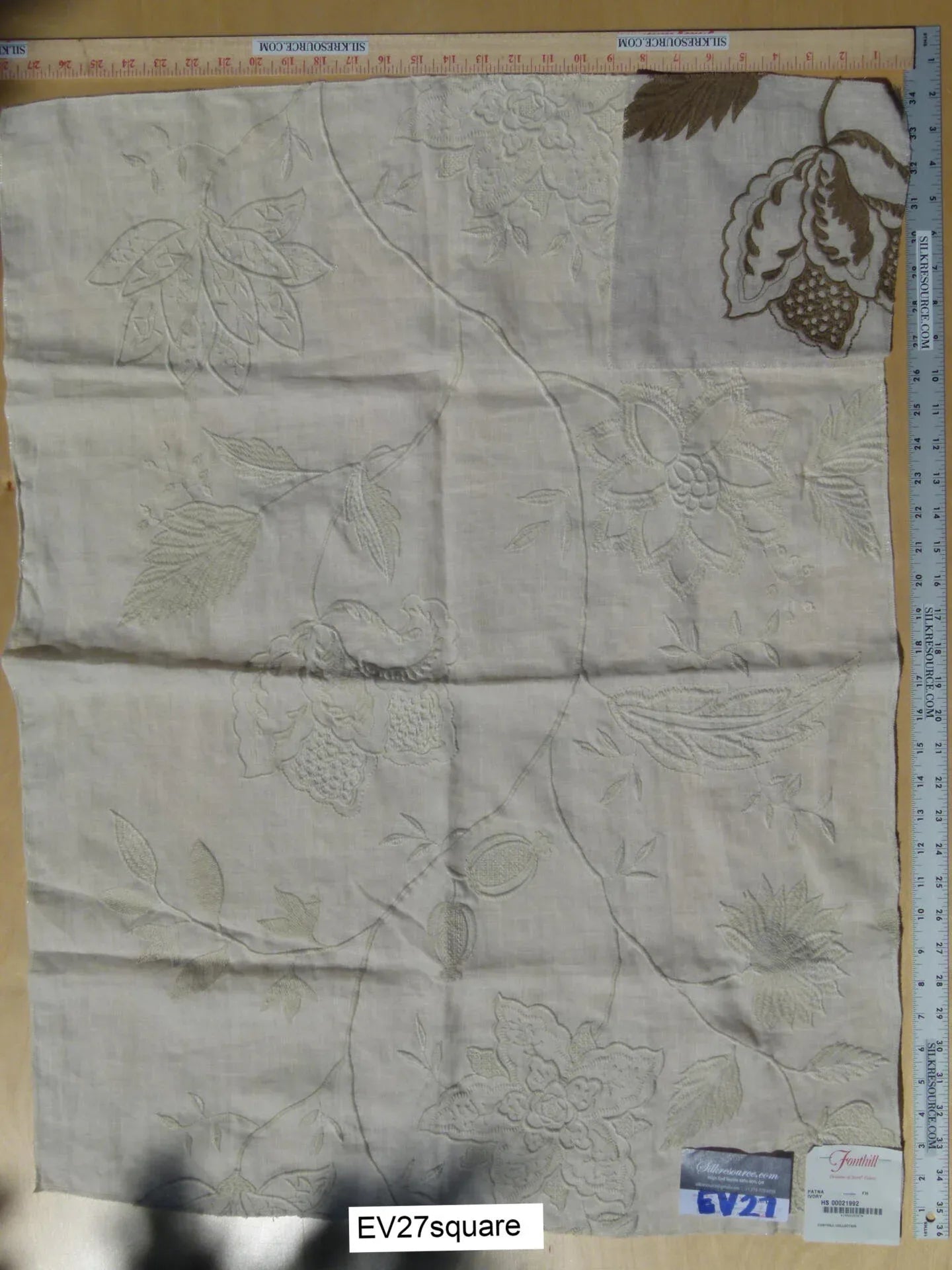 Scalamandre Fonthill Patna Ivory Embroidery Floral Linen White - Square 34"x26"