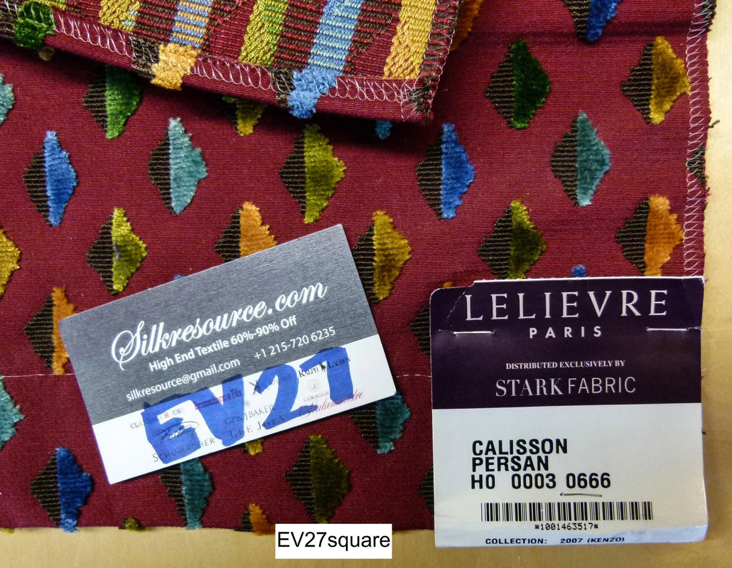 Scalamandre LELIEVRE Paris Calisson Persan Cut Velvet Diamond Red - Square 37 inches x 27 inches