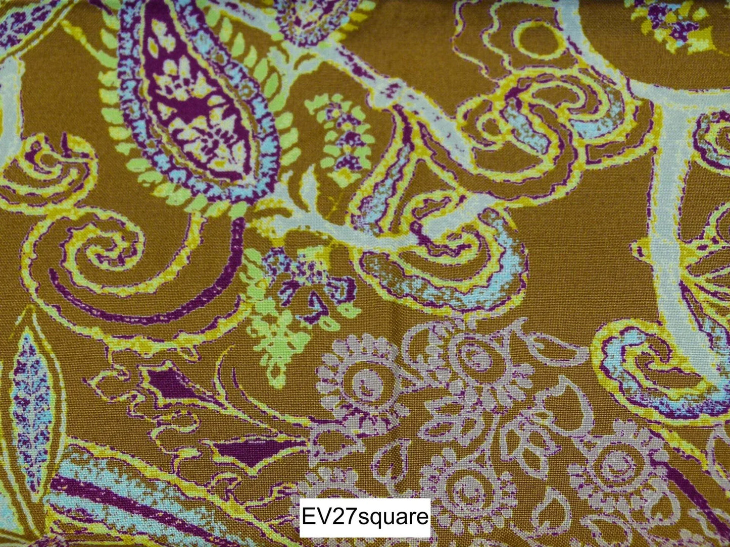 Scalamandre Old World Weavers Paisley in Red Pink Albus Mordore - Square 26"x26"