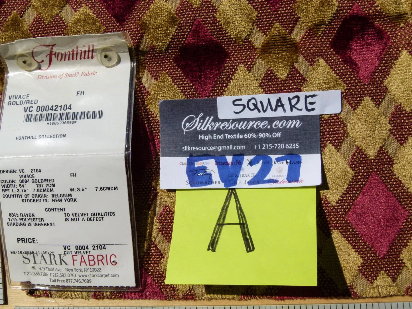 Scalamandre Fonthill Vivace Gold Red Velvet Diamond Ogee - Square 26"x26"