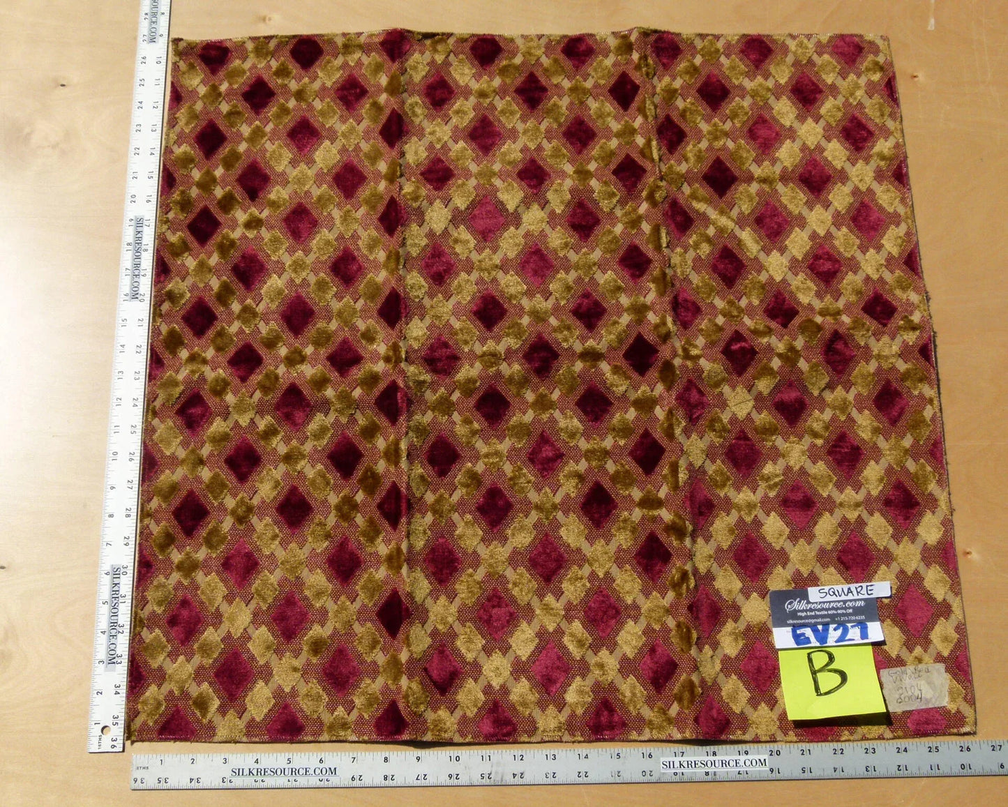 Scalamandre Fonthill Vivace Diamond Ogee - Gold Red Velvet Square 26"x26"