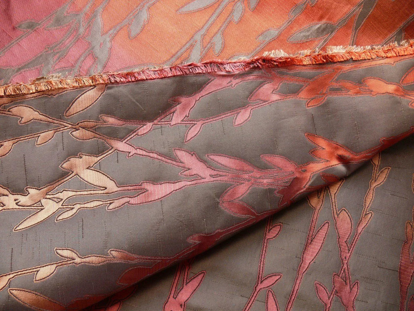 By Yard Heavy! 100%silk Lampas Pussy Willow Tree Navaho Red Brown 676navaho