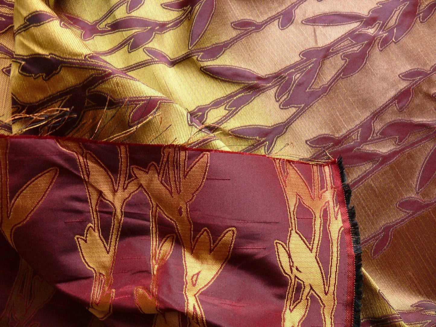 By Yard Heavy! 100%silk Lampas Pussy Willow Tree Crimson Deep Red Gold 676crimson