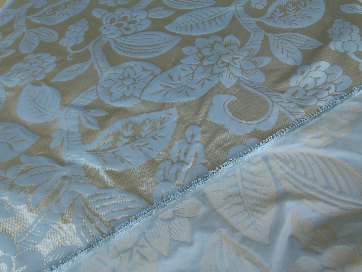 Old World Weavers 100% Silk Damask Carlsten Blue Aqua Arts &amp; Crafts MSRP USD 278/Y