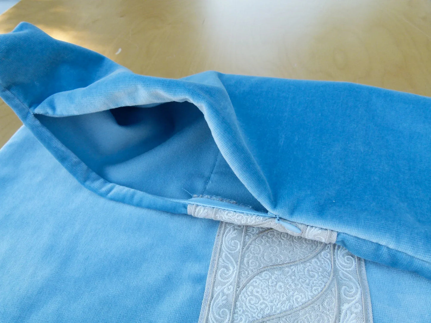 Scalamandre Pillow Case MET Paisley Square Silk Velvet Blue Paisley Plains Texture 22x22 inches MSRP USD 678