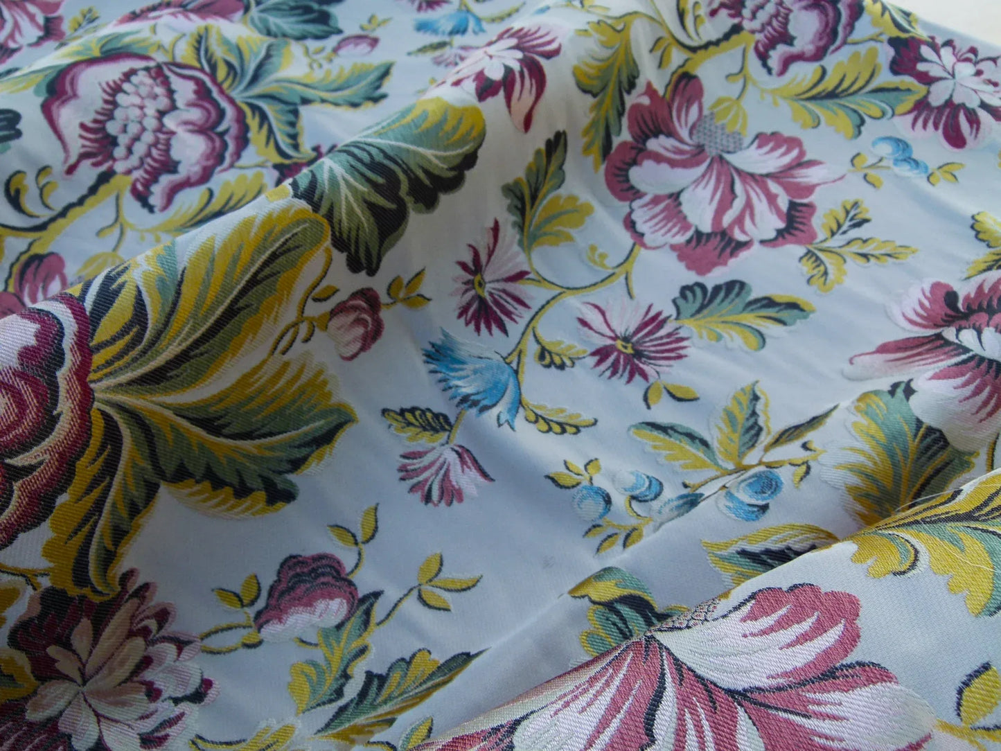 Scalamandre Length 2.4Y Seicento Peony Pomegranate Silk Floral Red Green Yellow MSRP USD 1406/y