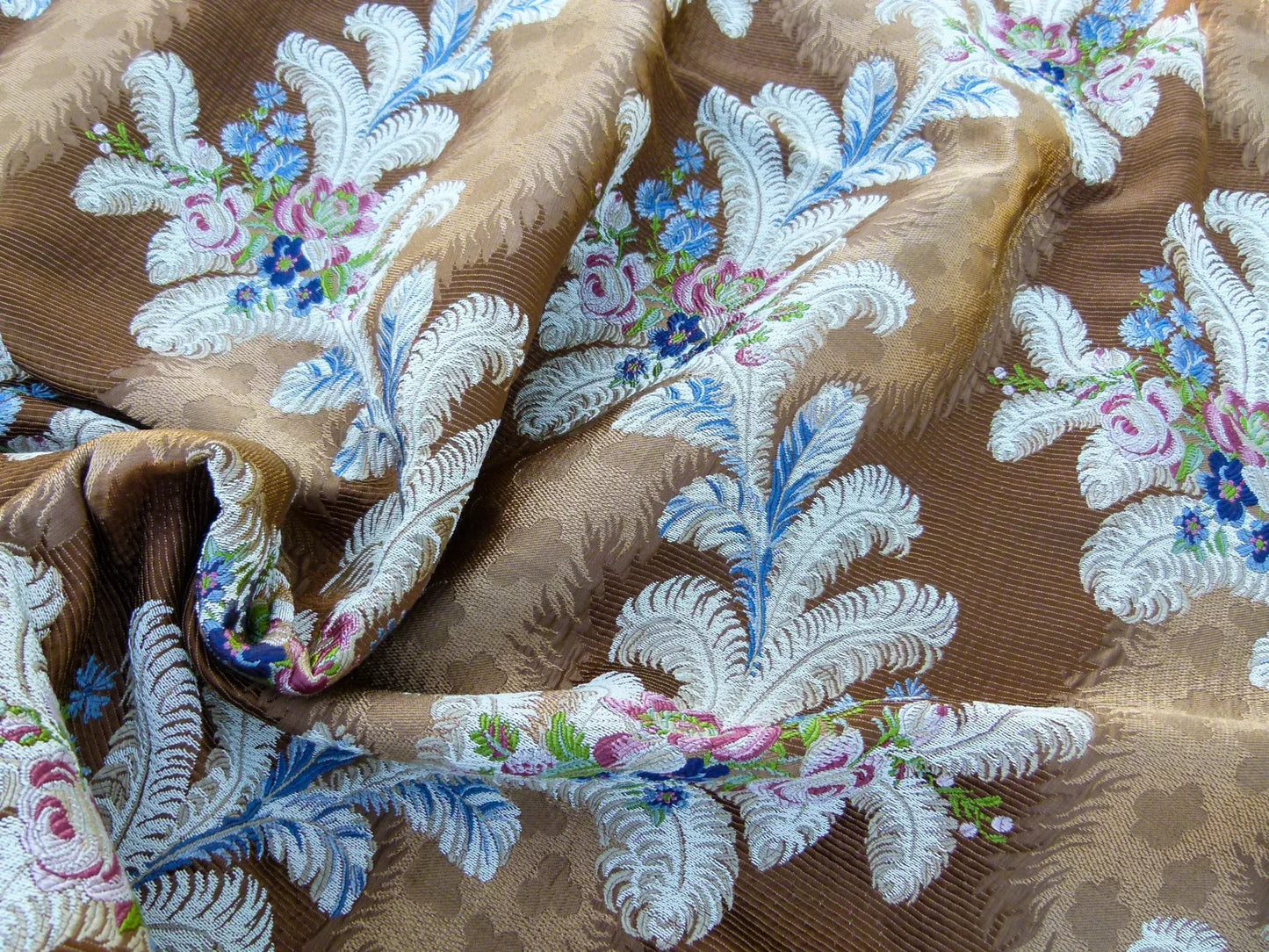 Scalamandre Length 0.86Y Cheverny Raspberry Blue Cocoa Floral Historic MSRP USD 2452/y