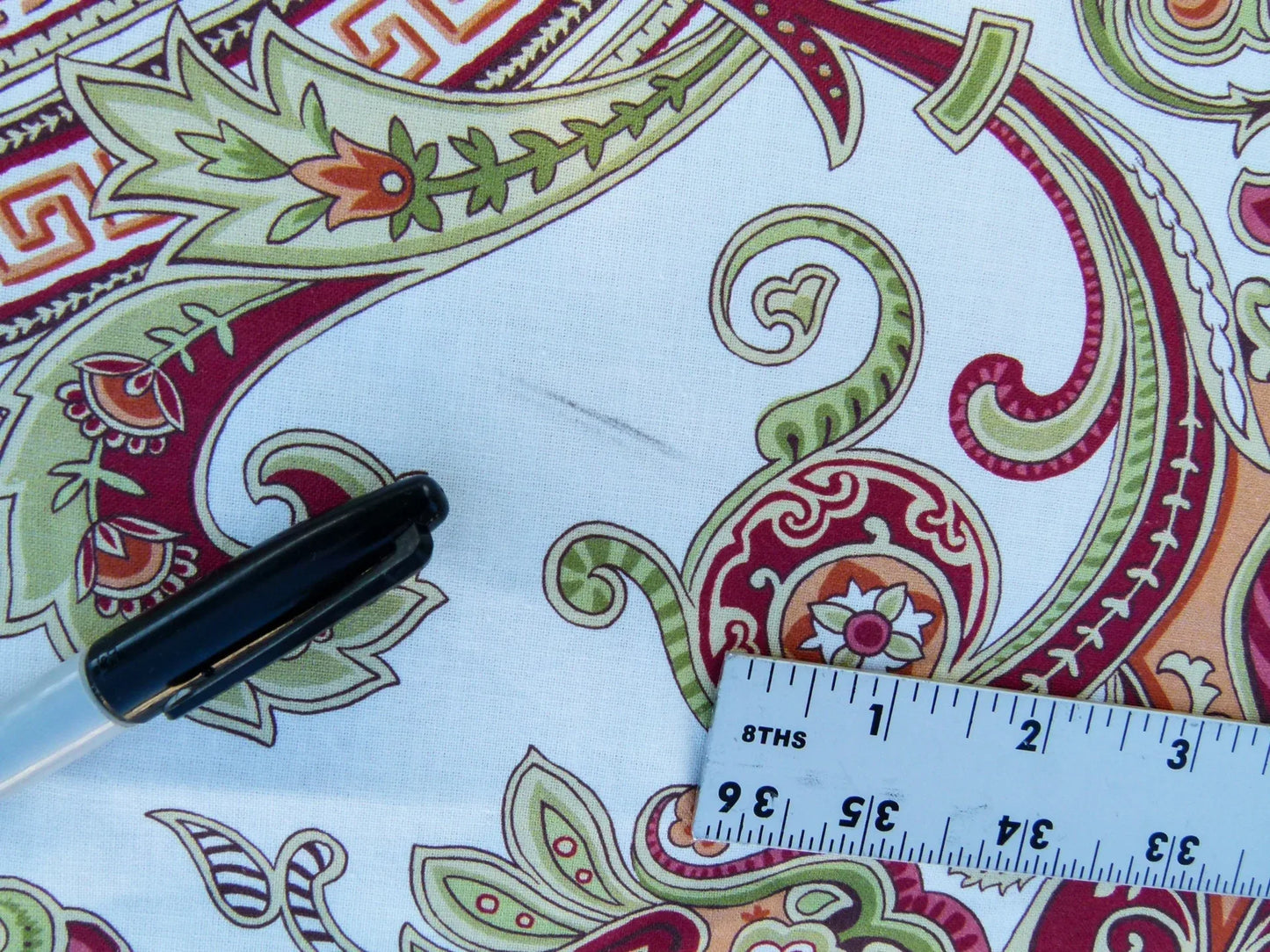 Scalamandre Length 1.2y Hudson Multi White Paisley Printed Cotton Sateen Belle Jardin Collection Fr France MSRP USD 216/y