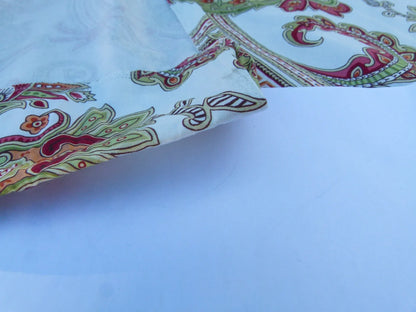 Scalamandre Length 1.2y Hudson Multi White Paisley Printed Cotton Sateen Belle Jardin Collection Fr France MSRP USD 216/y