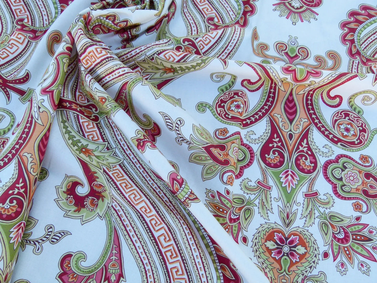 Scalamandre Length 1.2y Hudson Multi White Paisley Printed Cotton Sateen Belle Jardin Collection Fr France MSRP USD 216/y