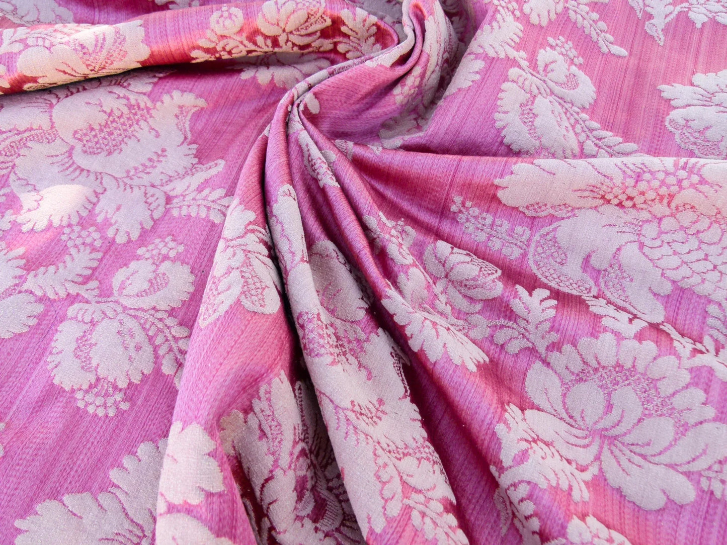 Scalamandre Length 2.4y Lelievre Orsay Red Silk Floral MSRP USD 1054/y