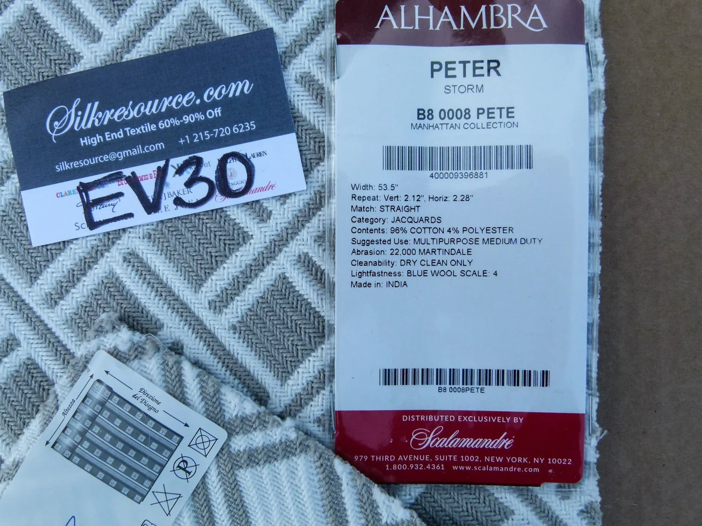 2 EV30 26"x17" Scalamandre Alhambra Peter Storm Jacquard Gray White Diamond MSRP USD382/y