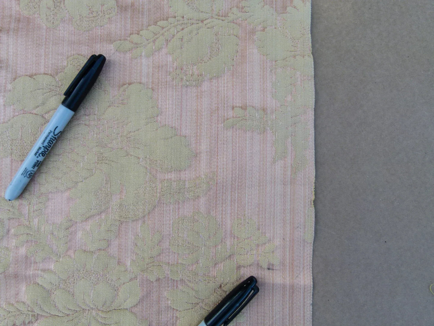 25 EV30 Scalamandre Lelievre Paris Orsay Rose Silk Damask Peach Gold Square 25x25 inches MSRP USD1000+/y