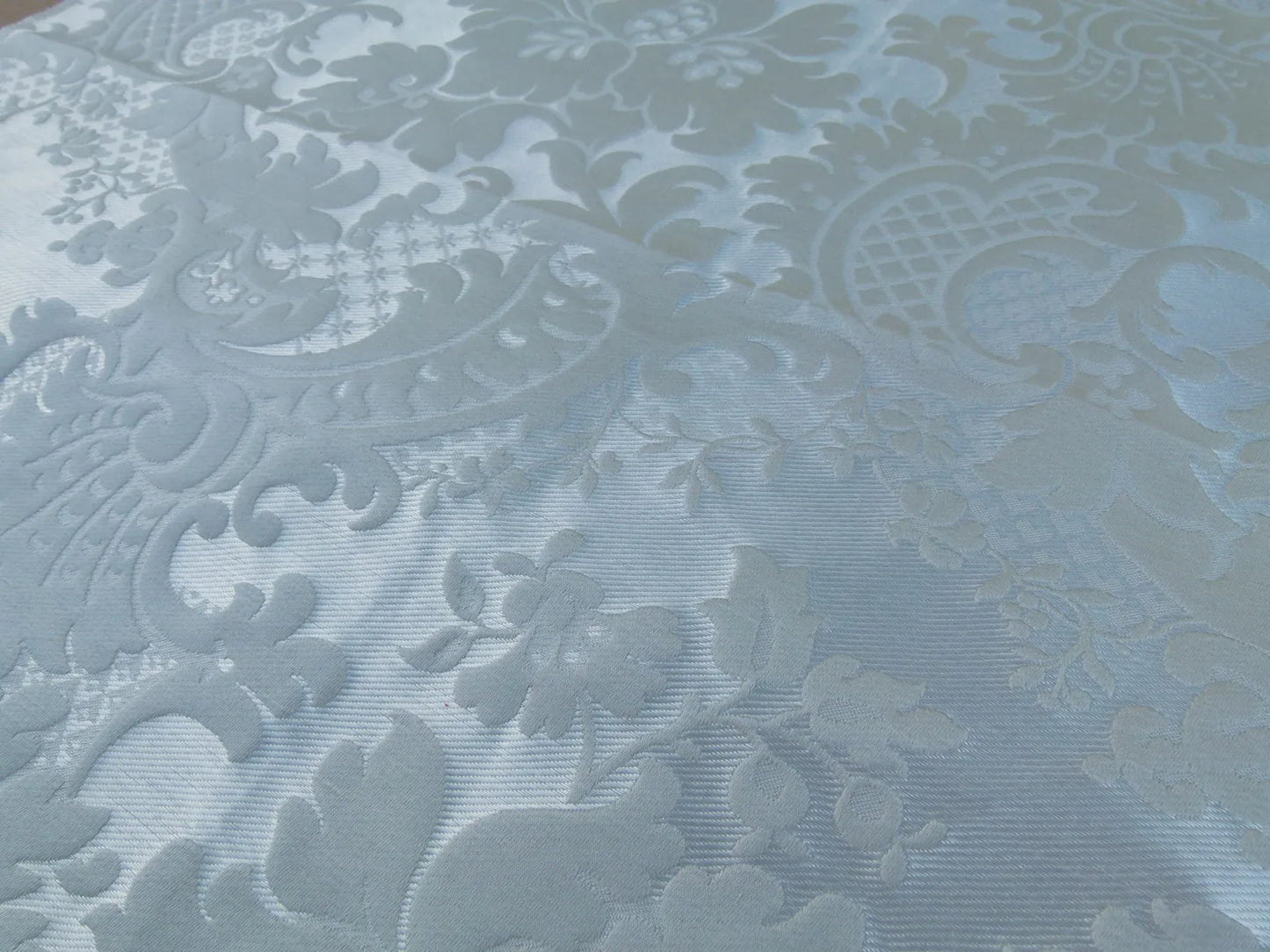 36 EV30 Scalamandre Tassinari and Chatel Louis-Philippe Ivoire White Cream Square Silk Linen 25x25 inches MSRP USD1700+/y