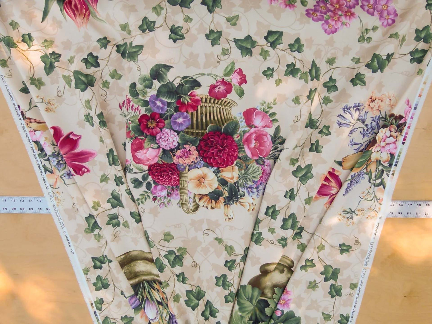 Scalamandre Folie Flamande Rose on Beige Botanic Illustration Rose Dalia Tulip Ivy Crocus Morning Glory 33-screen!  MSRP USD236/y