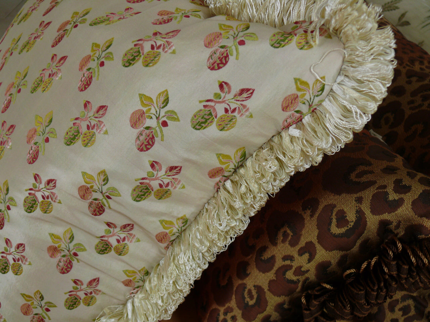 Classic French Court *strawberry* 100%silk Lisere Marie Antoinette By yard