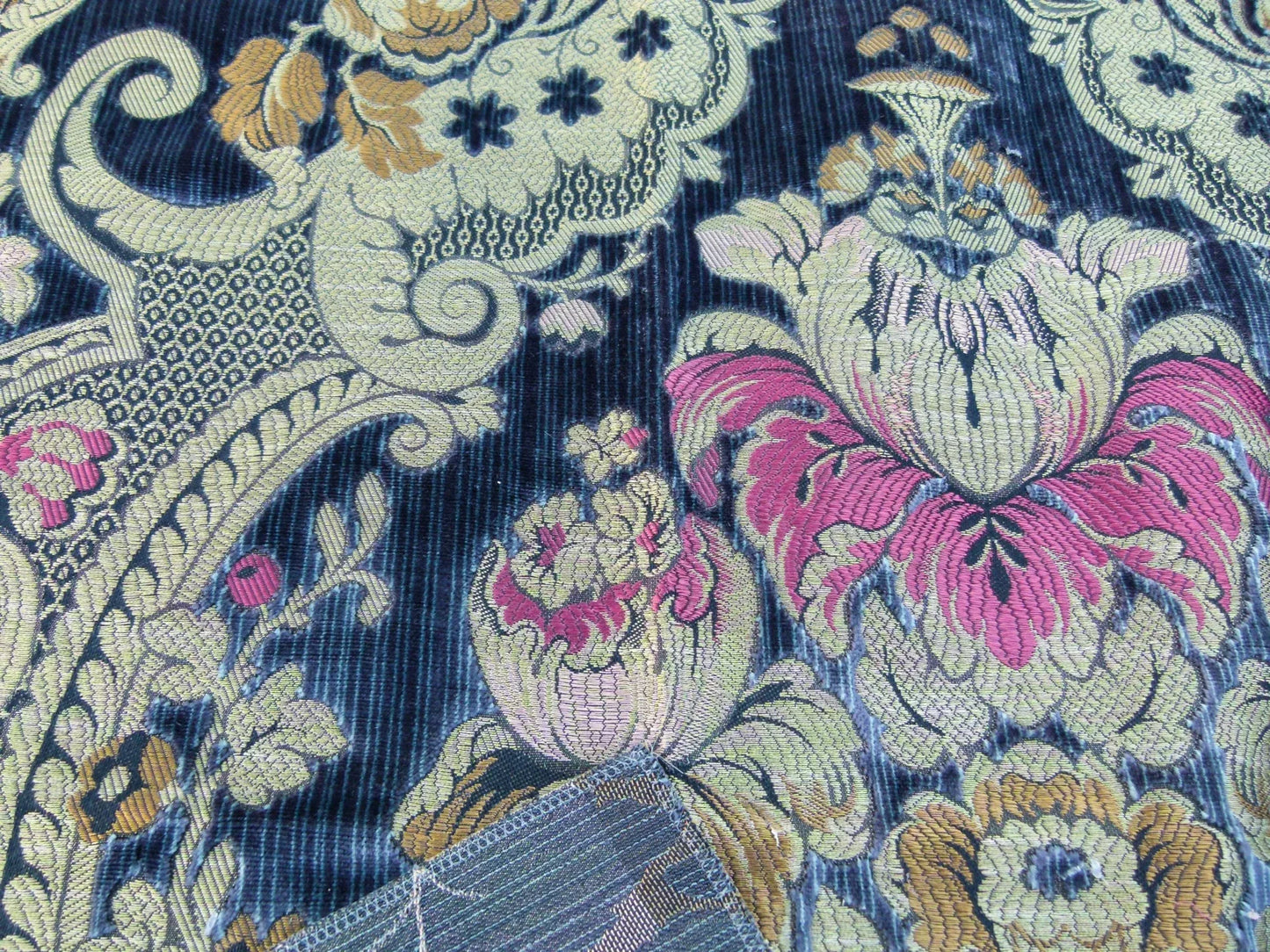 21 EV32 Square 27 x 27 inches Scalamandre Old World Weavers Tosca Blue Silk Cut Velvet MSRP USD956/y