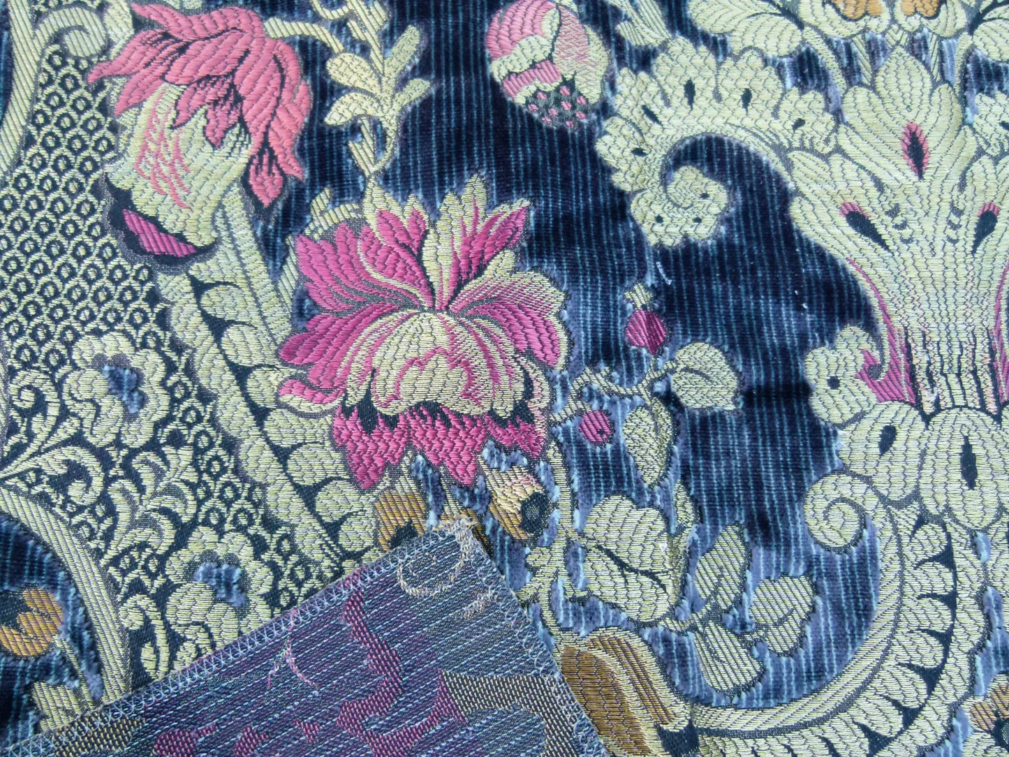 22 EV32 Square 27 x 27 inches Scalamandre Old World Weavers Tosca Blue Silk Cut Velvet MSRP USD956/y