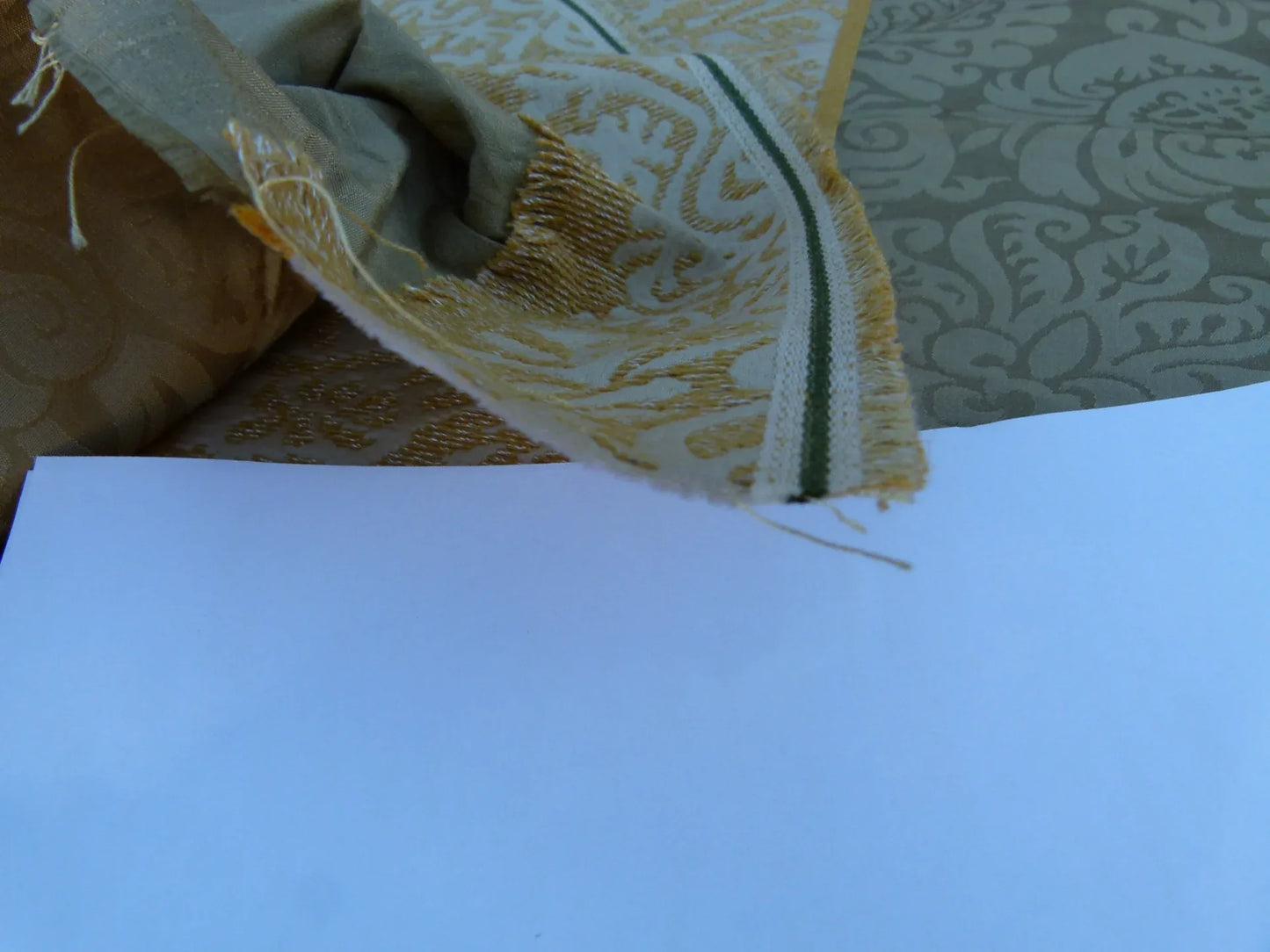 By Yd Lee Jofa Romanelli Stripe Oyster Grey Olive Green Gold Italy Linen MSRP USD270/Y