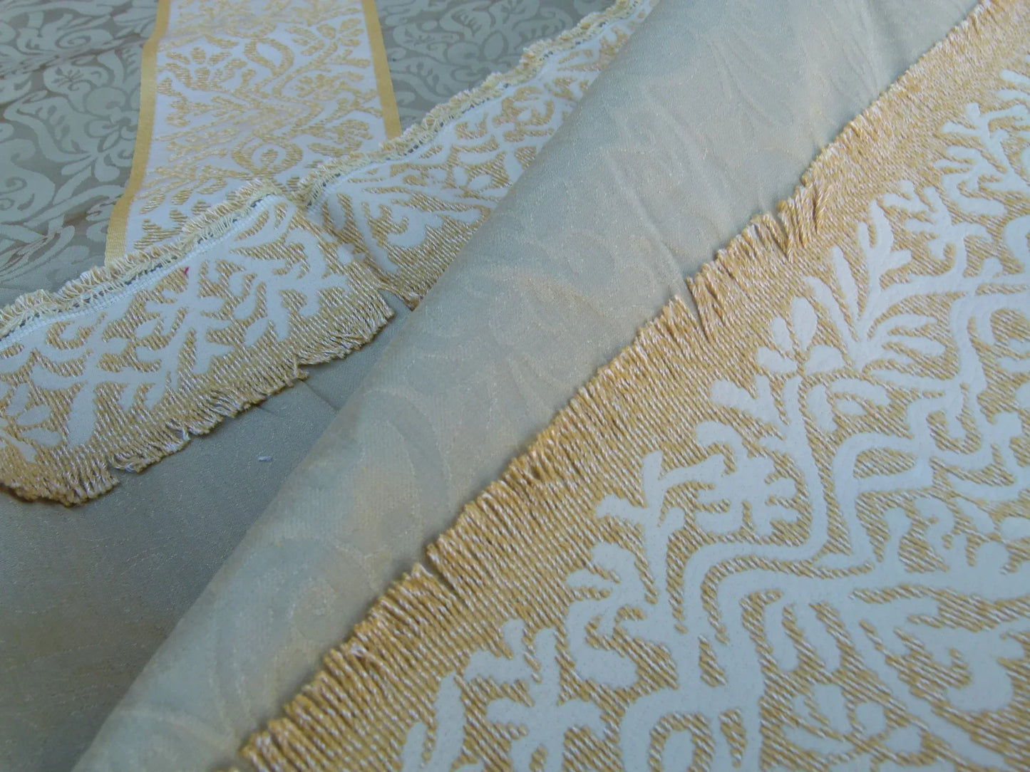 By Yd Lee Jofa Romanelli Stripe Oyster Grey Olive Green Gold Italy Linen MSRP USD270/Y