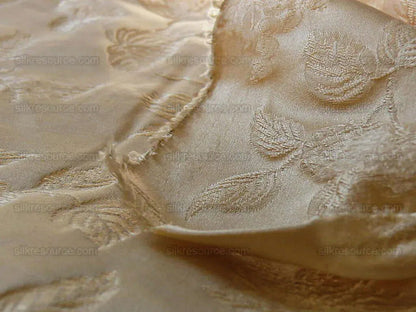 100% silk Damask Summer Berry "luminous" Ecru Nimbus Art Nouveau William Morris