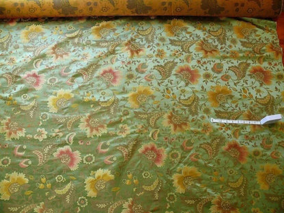 By yard 100% Silk Lampas Spring Garland "garland" Green