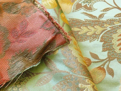 By yard 100% Silk Lampas Spring Garland "garland" Green