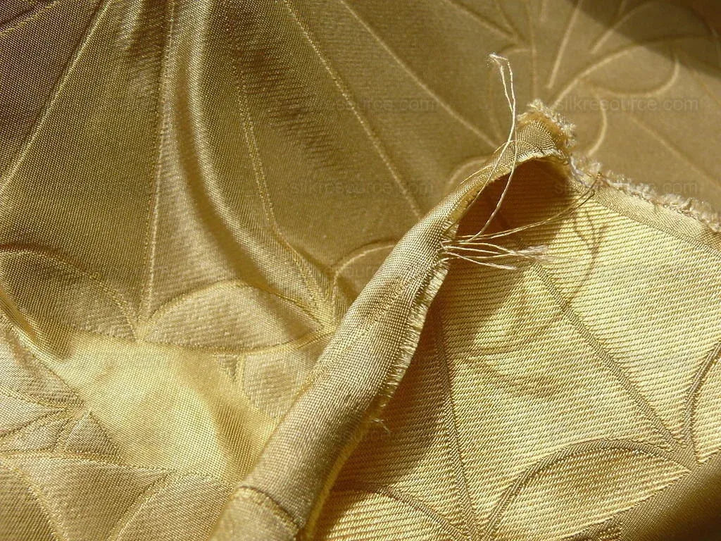 100% Silk Damask Modern Geometric Daisy Round "wheat" Gold