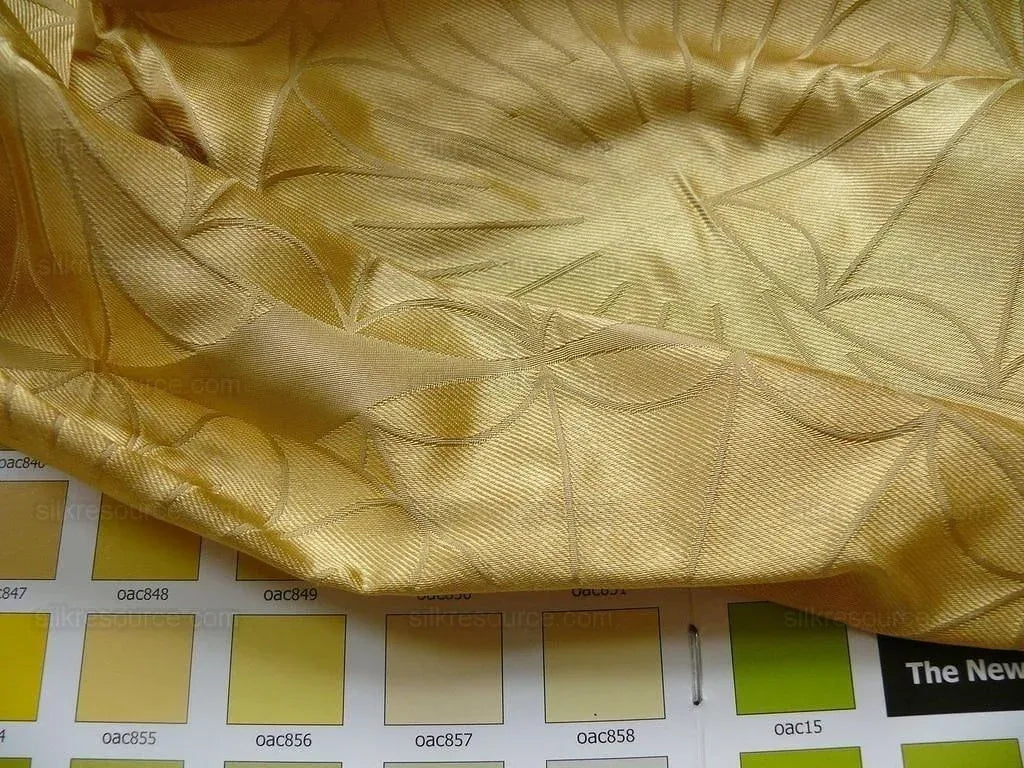 100% Silk Damask Modern Geometric Daisy Round "wheat" Gold