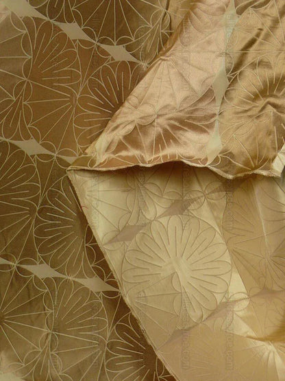 100% Silk Damask Modern Geometric Daisy Round "goldspun" Gold