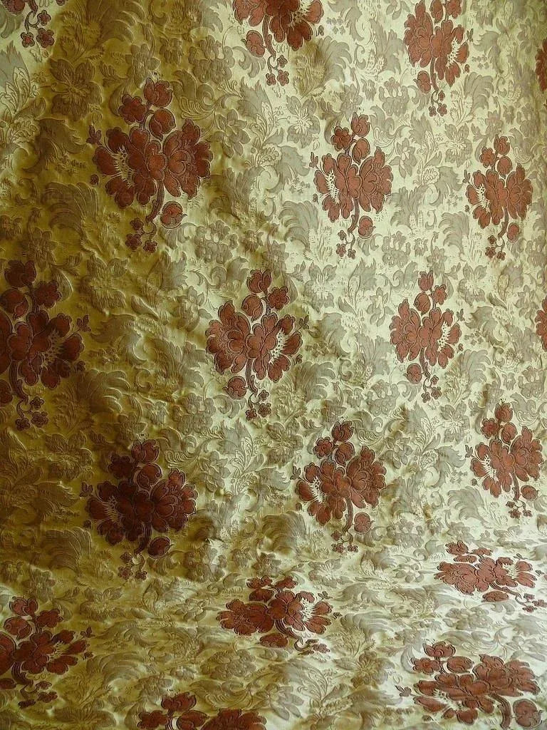 By Yd Hiend 100%silk Lampas Peony Bush "cognac" Brown Gray Beige 560 Cognac