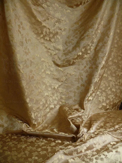 100%silk Damask Summer Berry "sunkissed" Gold Nimbus Art Nouveau William Morris