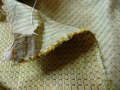 100% Silk Jacquard Dashed Square Texture "marjoram" Green Plaid