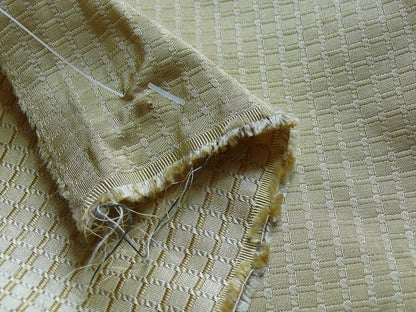100% Silk Jacquard Dashed Square Texture "sesame" Gold Plaid