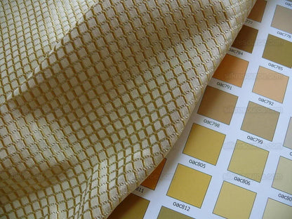100% Silk Jacquard Dashed Square Texture "blonde" Cream Plaid