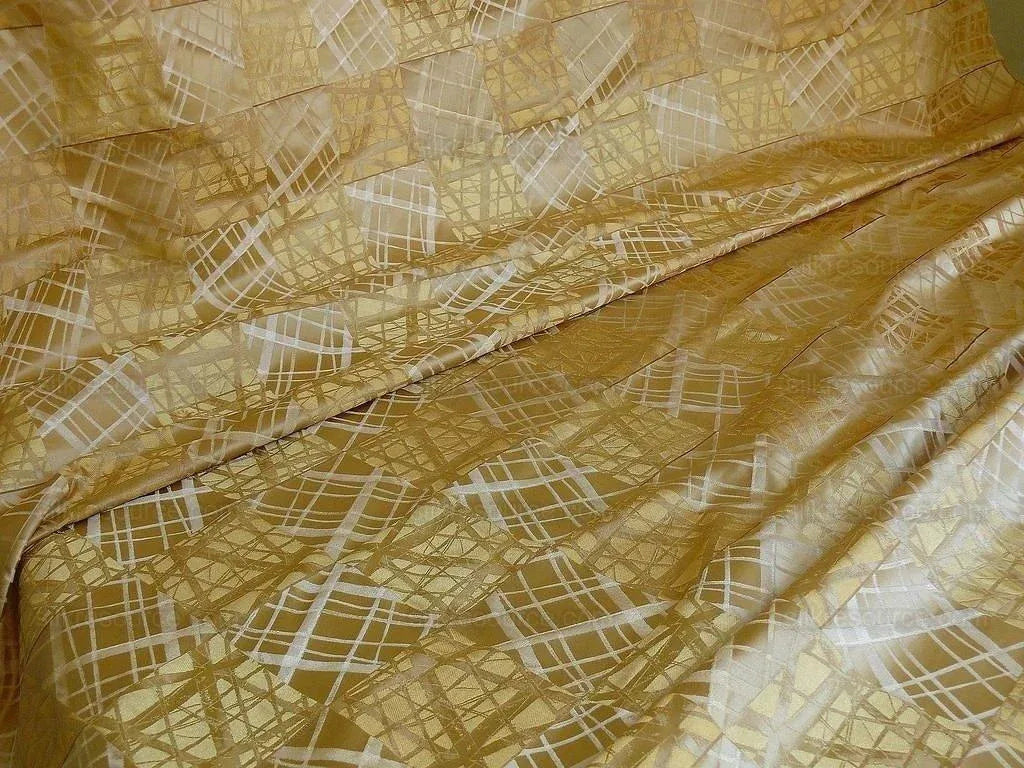 100% Silk Jacquard Mirror Square "creme" Gold Cream MSRP USD 230/y