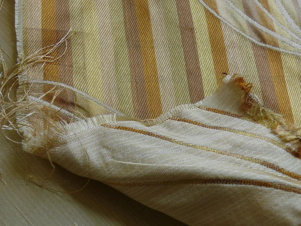 Beacon Hill 100% Silk Lampas Modern Vine "moonscape" Cream MSRP USD200+/y