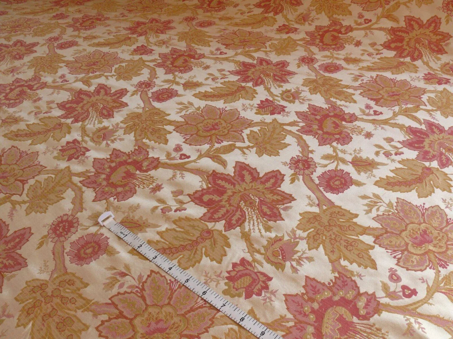 Hiend Exclusive Classic Silk Lampas Jacobean Flower Sparkling Pink+gold+cream (488a, 488b)