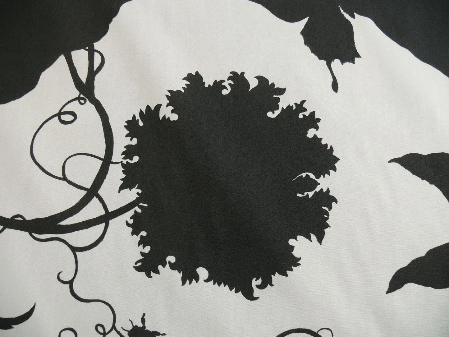 By Yd Duralee "Flora Imperialis Black" &amp; WHITE COTTON BIRD DRAGONFLY Print