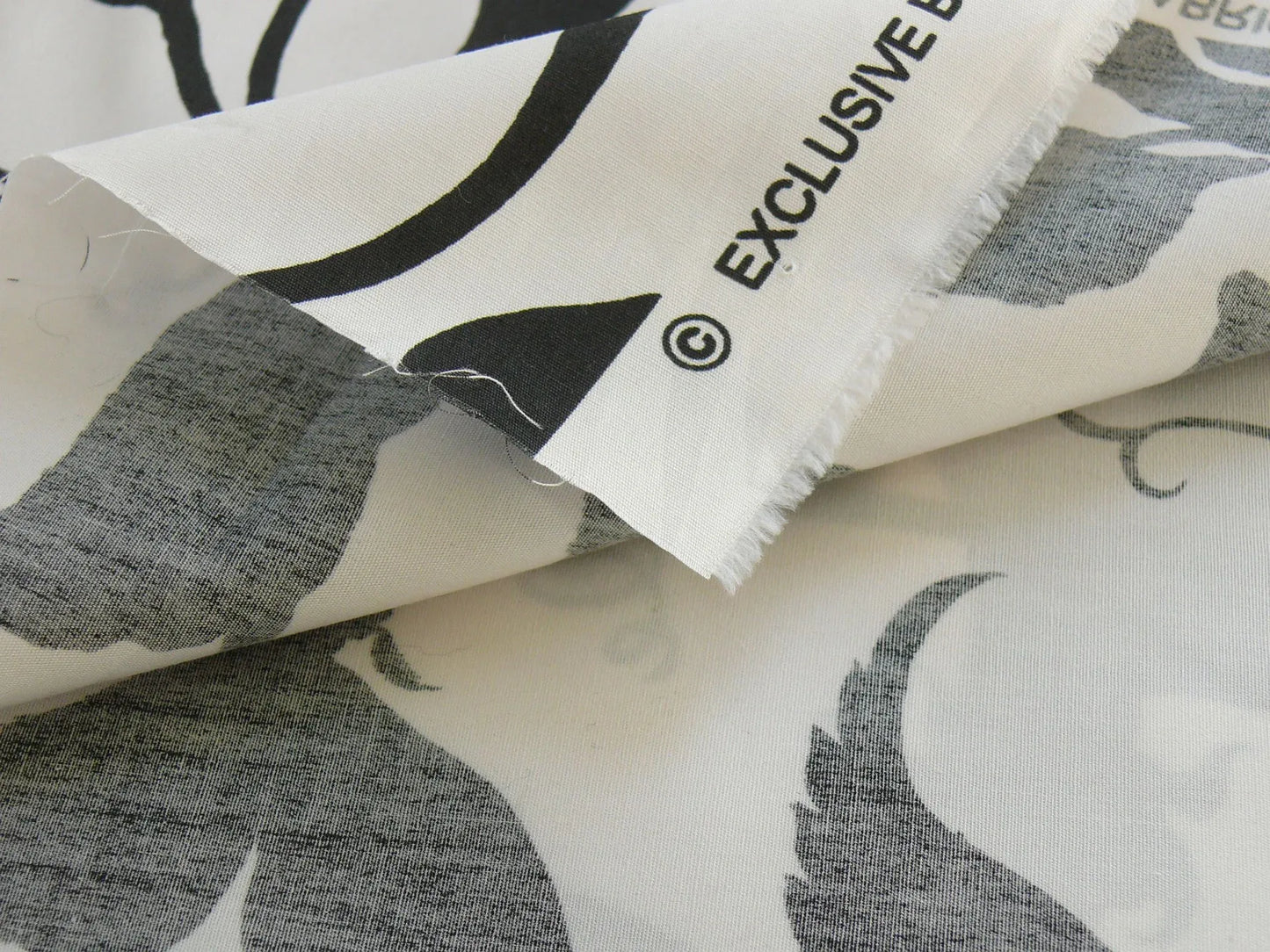 By Yd Duralee "Flora Imperialis Black" &amp; WHITE COTTON BIRD DRAGONFLY Print