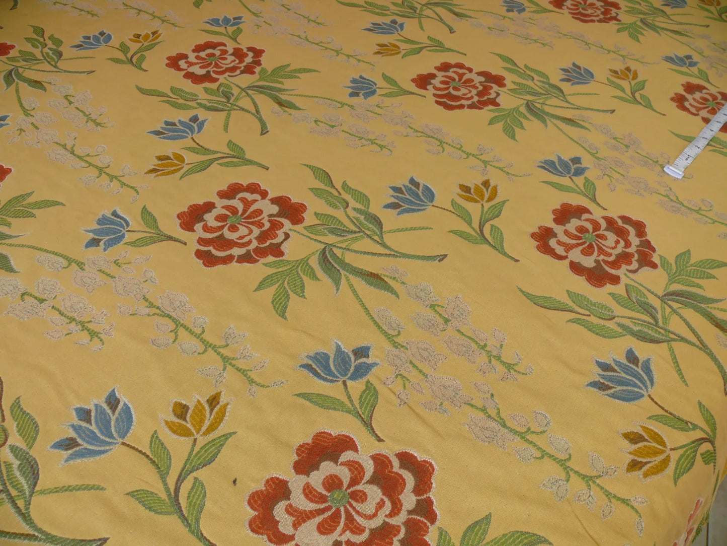 By yard  Kravet Couture Garden Blossoms Flower Tapestry Yellow Gold Red Blue Rose MSRP USD109/Y