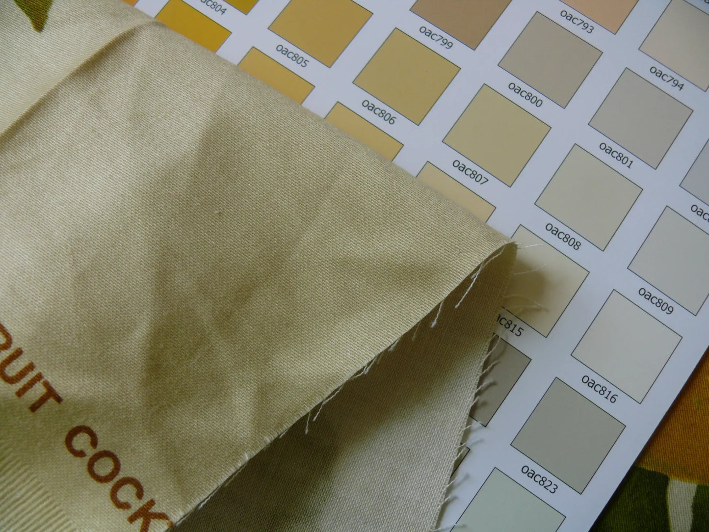 HiEND HF. HOME EMOTION FRUIT COCKTAIL TROPICAL CALADIUM 20 SCREENS! 8.8YDS