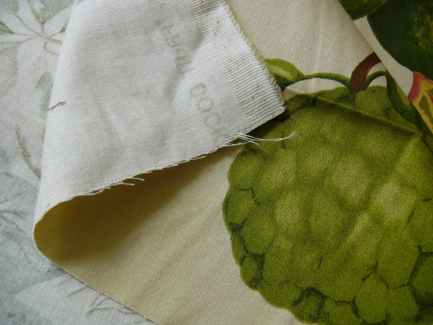 HiEND HF. HOME EMOTION FRUIT COCKTAIL TROPICAL CALADIUM 20 SCREENS! 8.8YDS