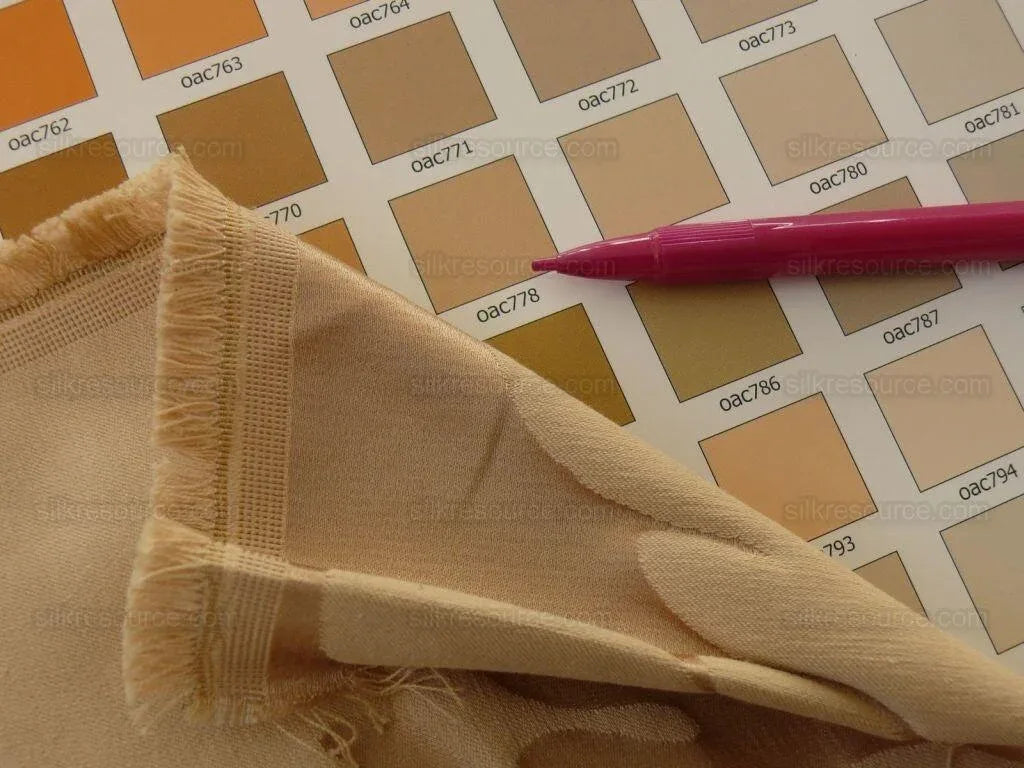 Clarence House Cosette Sand Silk &amp; Cotton Satin Damask MSRP USD 334/Y