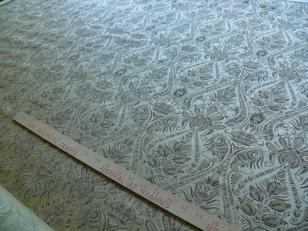 Fabricut Federo 100% Silk Lampas Ren Medallion/artichoke- Gold