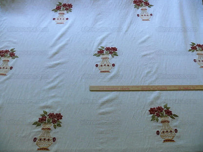 Fabricut Quilvio Embroidered Linen/cotton Red Bouquet On Nat Bty