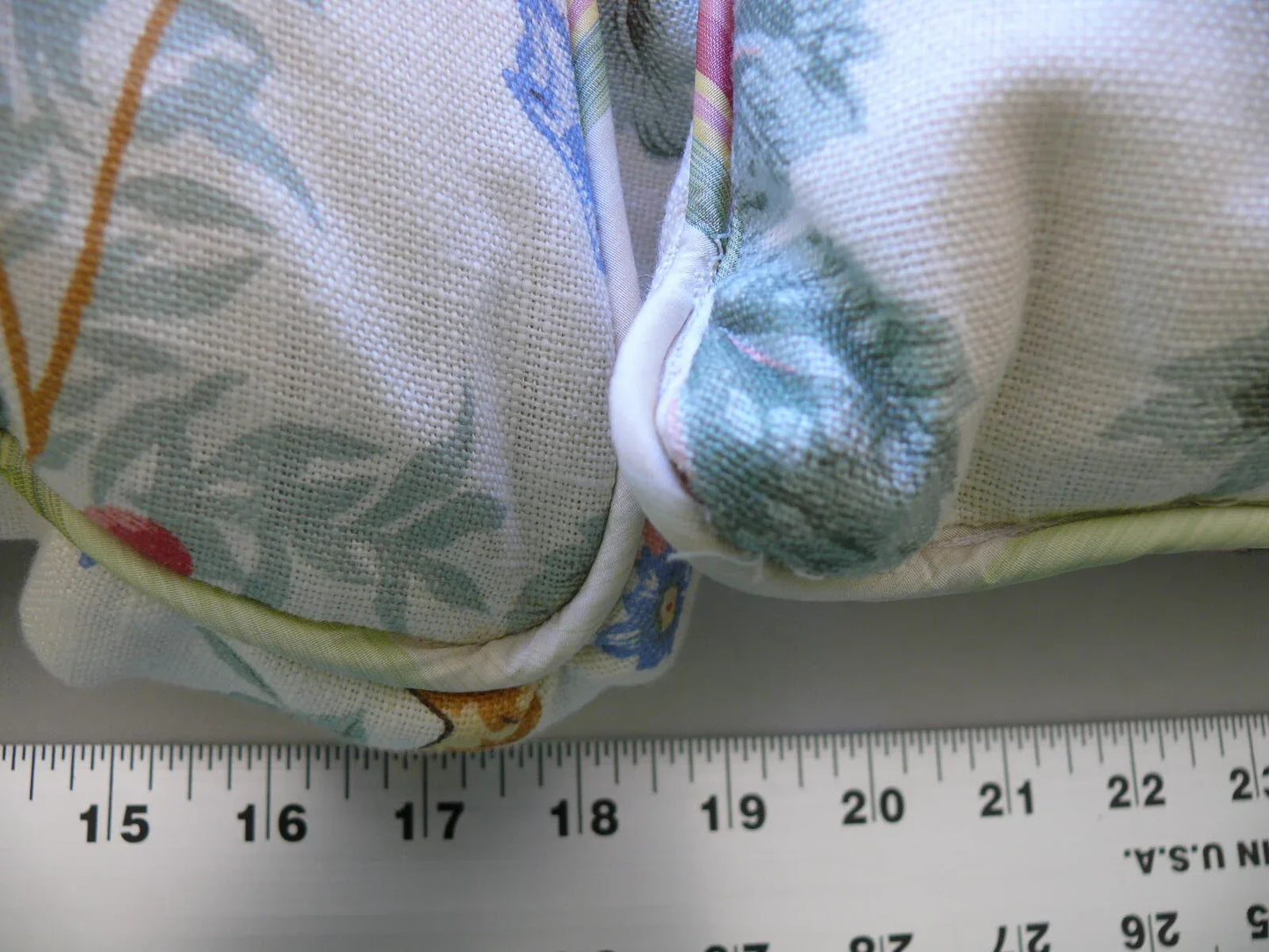 SCALAMANDRE DESIGNER PILLOWS PAIR BUCKINGHAM GARDEN LINEN MSRP$1200+