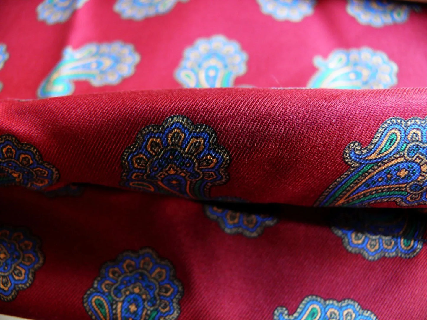 Italian Silk Twill Paisley Burgundy Red Blue Print 4Y16" x 42" High End Shirting
