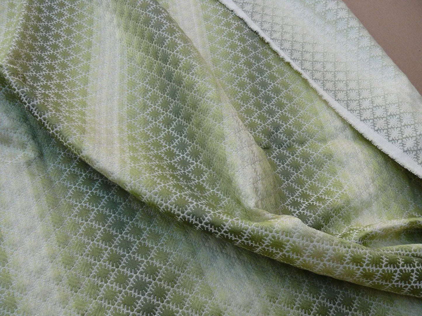 10 Berkbox37 Length Scalamandre Pisana Leaf Green Woven Daisy Ombre Stripe 1.2y MSRP USD 404/Y